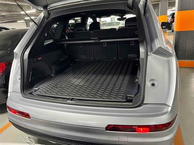 2017 Audi Q7 - Thumbnail