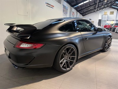 2008 Porsche 911 - Thumbnail