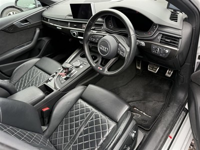 2017 Audi S4 - Thumbnail