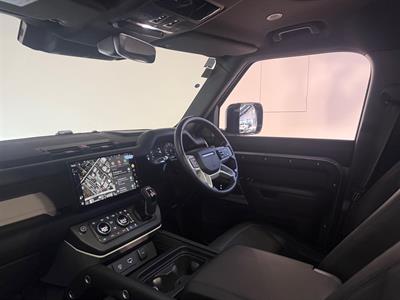 2024 Land Rover Defender - Thumbnail