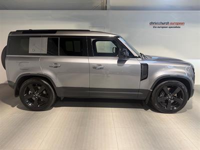 2024 Land Rover Defender - Thumbnail