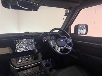 2024 Land Rover Defender - Thumbnail