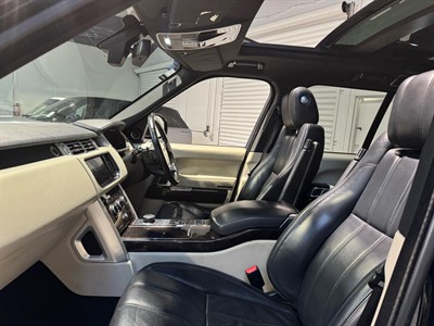 2013 Land Rover Range Rover Vogue - Thumbnail