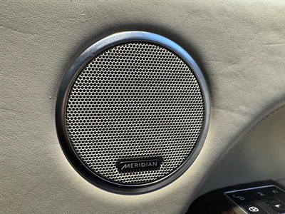 2013 Land Rover Range Rover Vogue - Thumbnail
