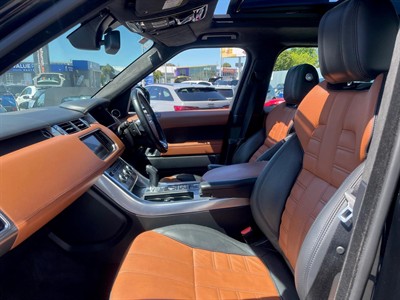 2014 Land Rover Range Rover - Thumbnail