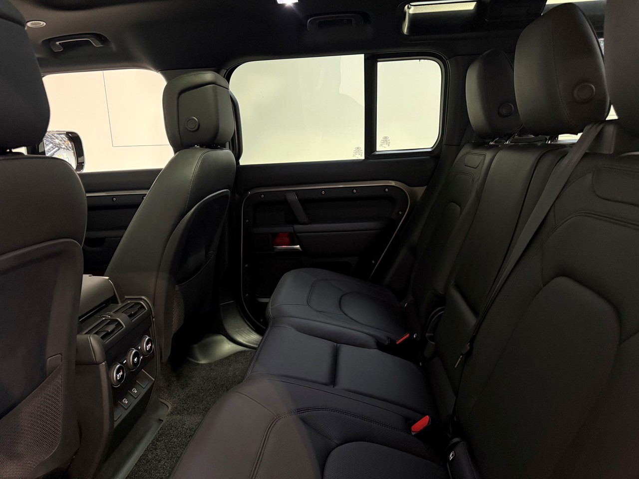2025 Land Rover Defender