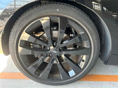 2023 Land Rover Range Rover - Thumbnail