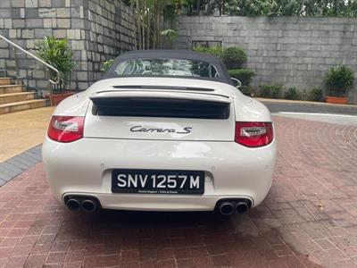 2011 Porsche 911 - Thumbnail