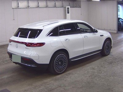 2022 Mercedes-Benz EQC - Thumbnail