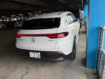 2022 Mercedes-Benz EQC - Thumbnail