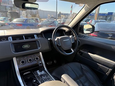 2017 Land Rover Range Rover - Thumbnail