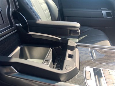 2017 Land Rover Range Rover - Thumbnail