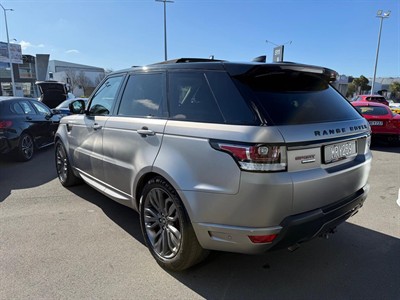 2017 Land Rover Range Rover - Thumbnail
