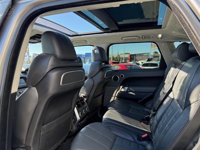 2017 Land Rover Range Rover - Thumbnail