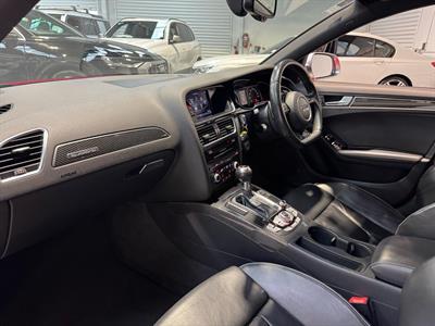 2013 Audi RS4 - Thumbnail