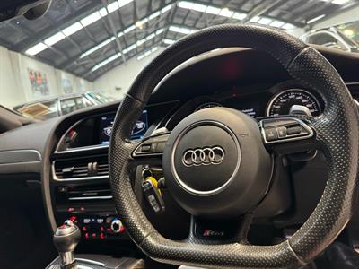 2013 Audi RS4 - Thumbnail