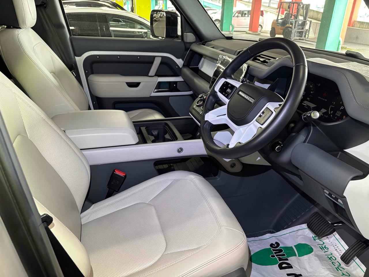 2023 Land Rover Defender