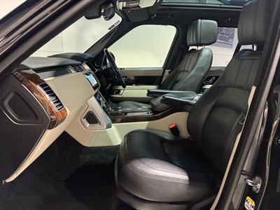2019 Land Rover Range Rover Vogue - Thumbnail