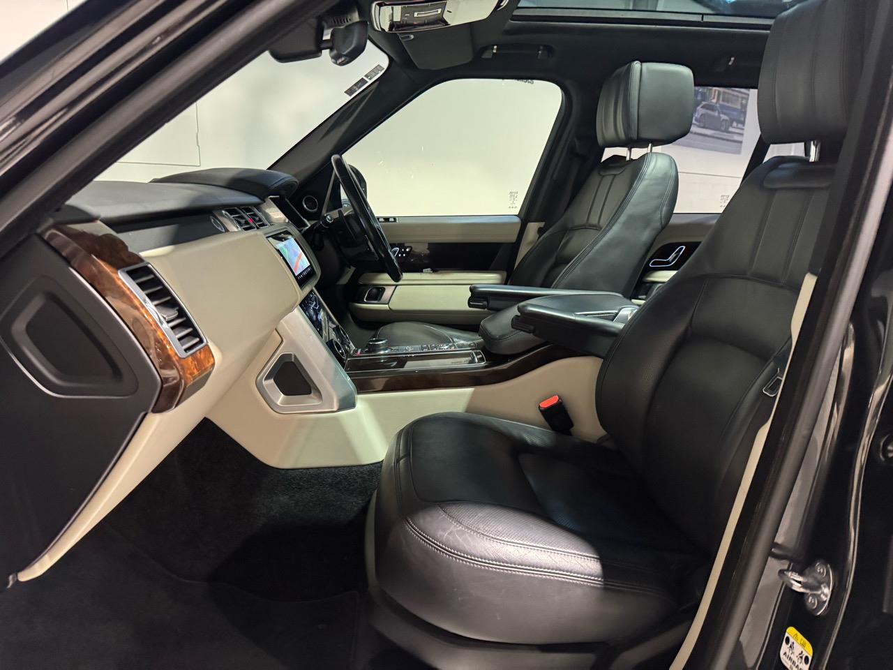 2019 Land Rover Range Rover Vogue