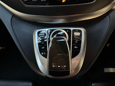 2019 Mercedes-Benz V 220 d - Thumbnail