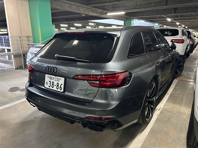 2019 Audi RS4 - Thumbnail