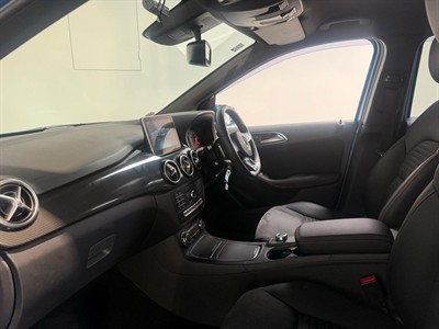 2015 Mercedes-Benz B 180 - Thumbnail