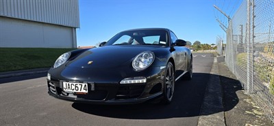 2010 Porsche 911 - Thumbnail