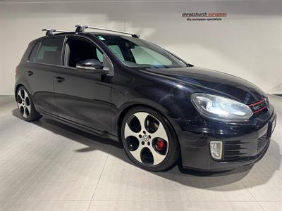 2011 Volkswagen Golf - Thumbnail