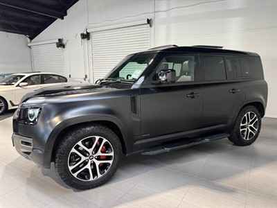 2021 Land Rover Defender - Thumbnail