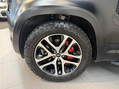 2021 Land Rover Defender - Thumbnail