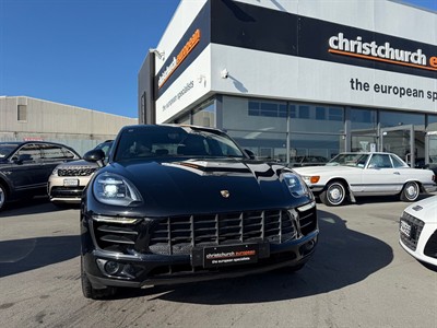 2015 Porsche Macan - Thumbnail