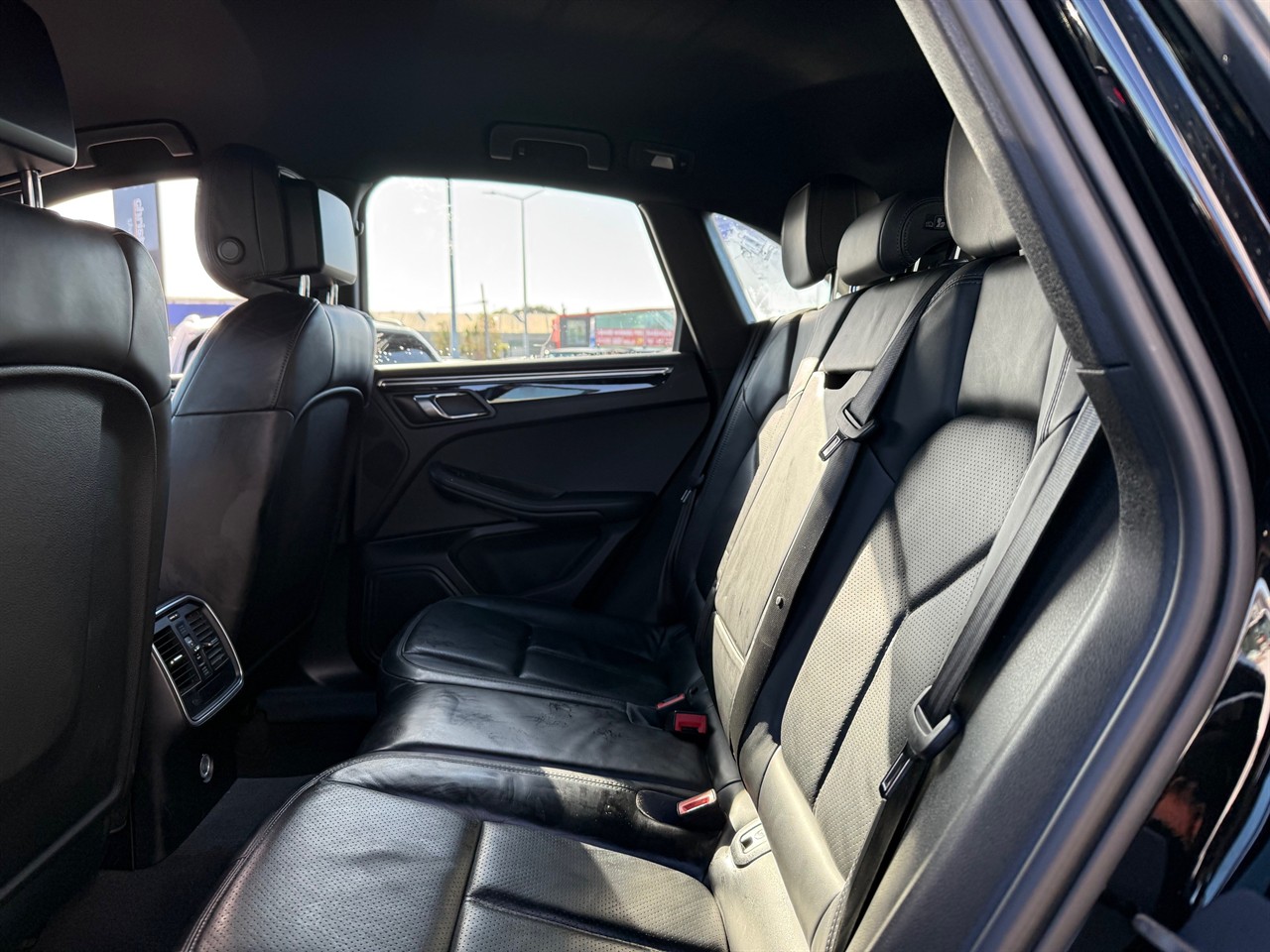 2015 Porsche Macan