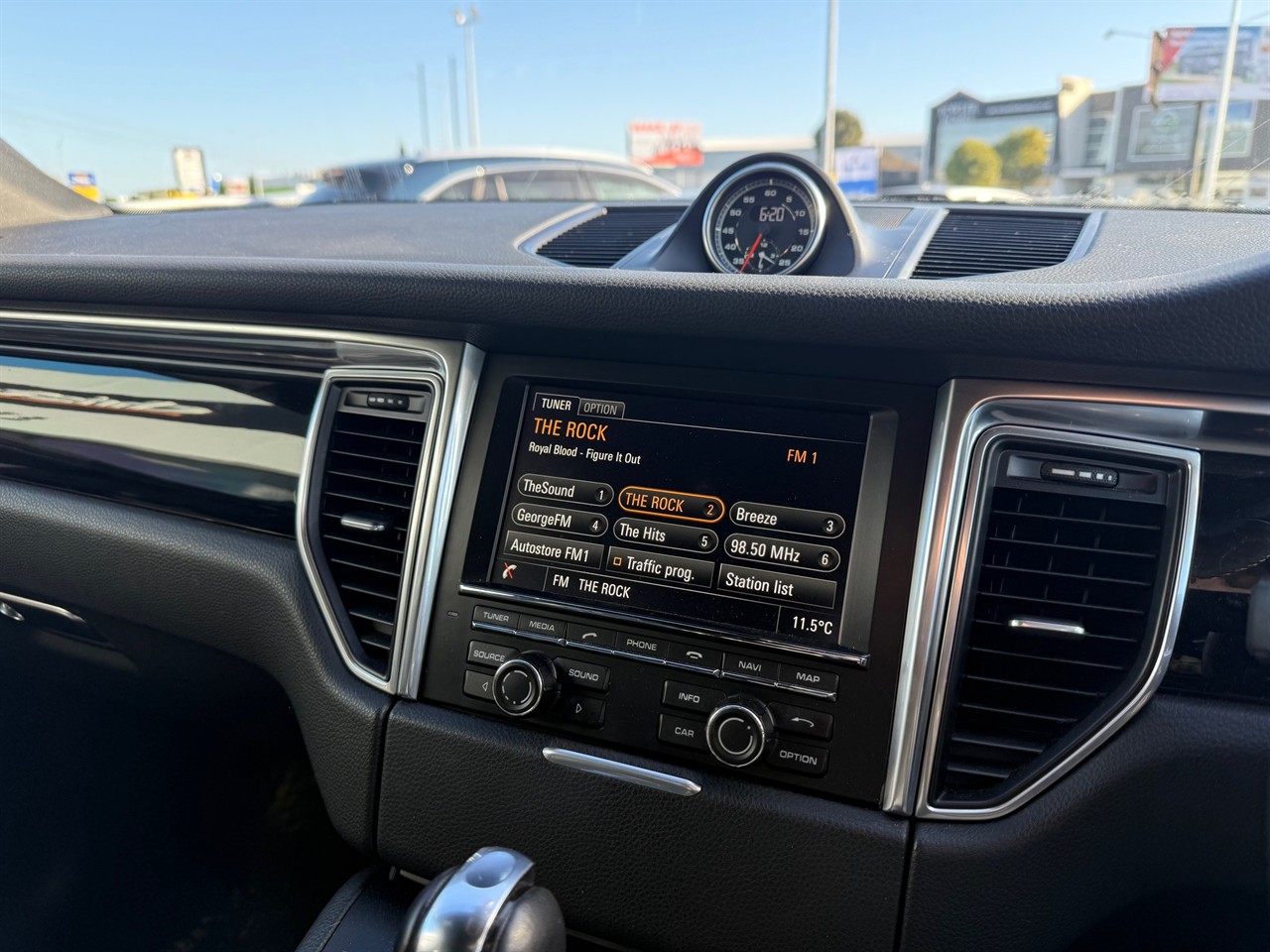 2015 Porsche Macan