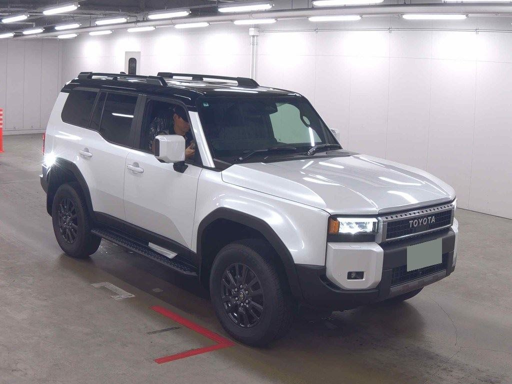 2025 Toyota Land Cruiser Prado