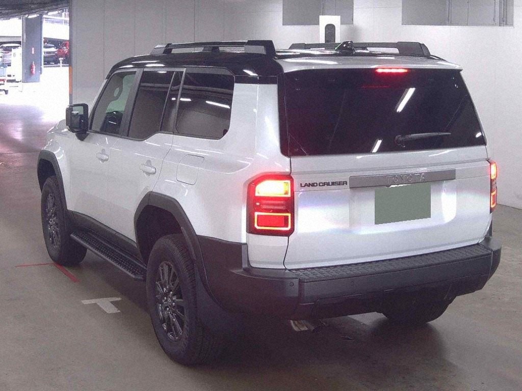 2025 Toyota Land Cruiser Prado