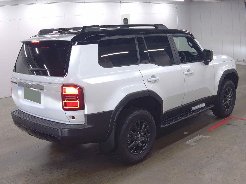 2025 Toyota Land Cruiser Prado