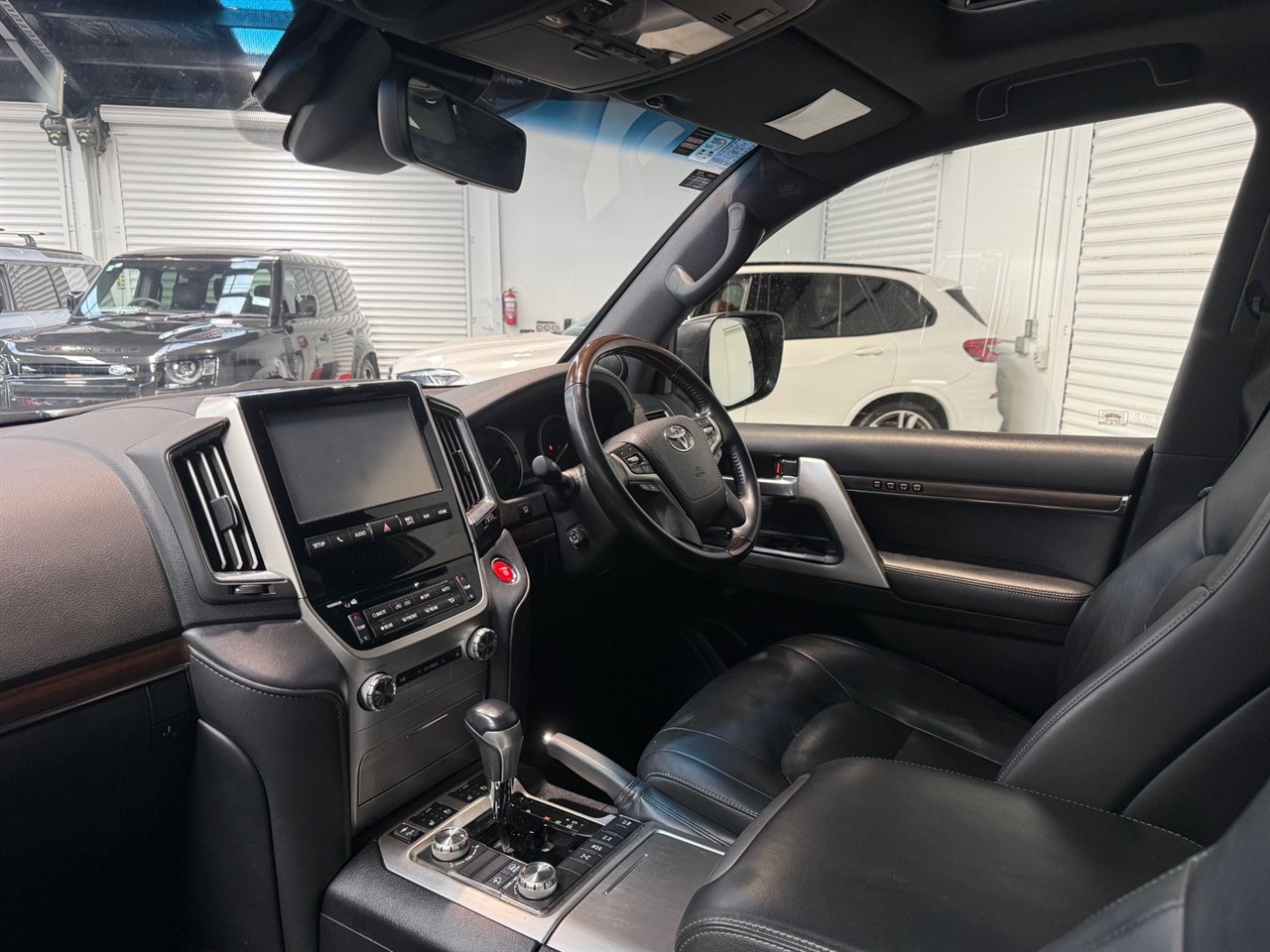 2018 Toyota Land Cruiser