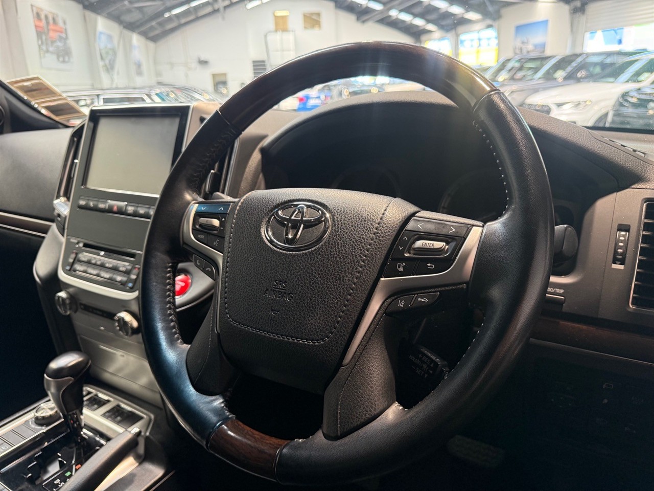 2018 Toyota Land Cruiser