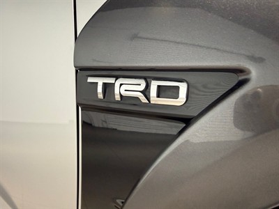 2018 Toyota Land Cruiser - Thumbnail