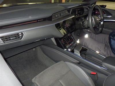 2021 Audi E-Tron - Thumbnail