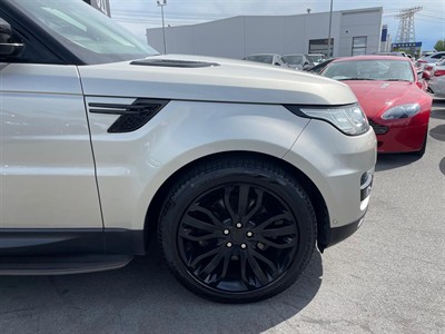 2013 Land Rover Range Rover - Thumbnail