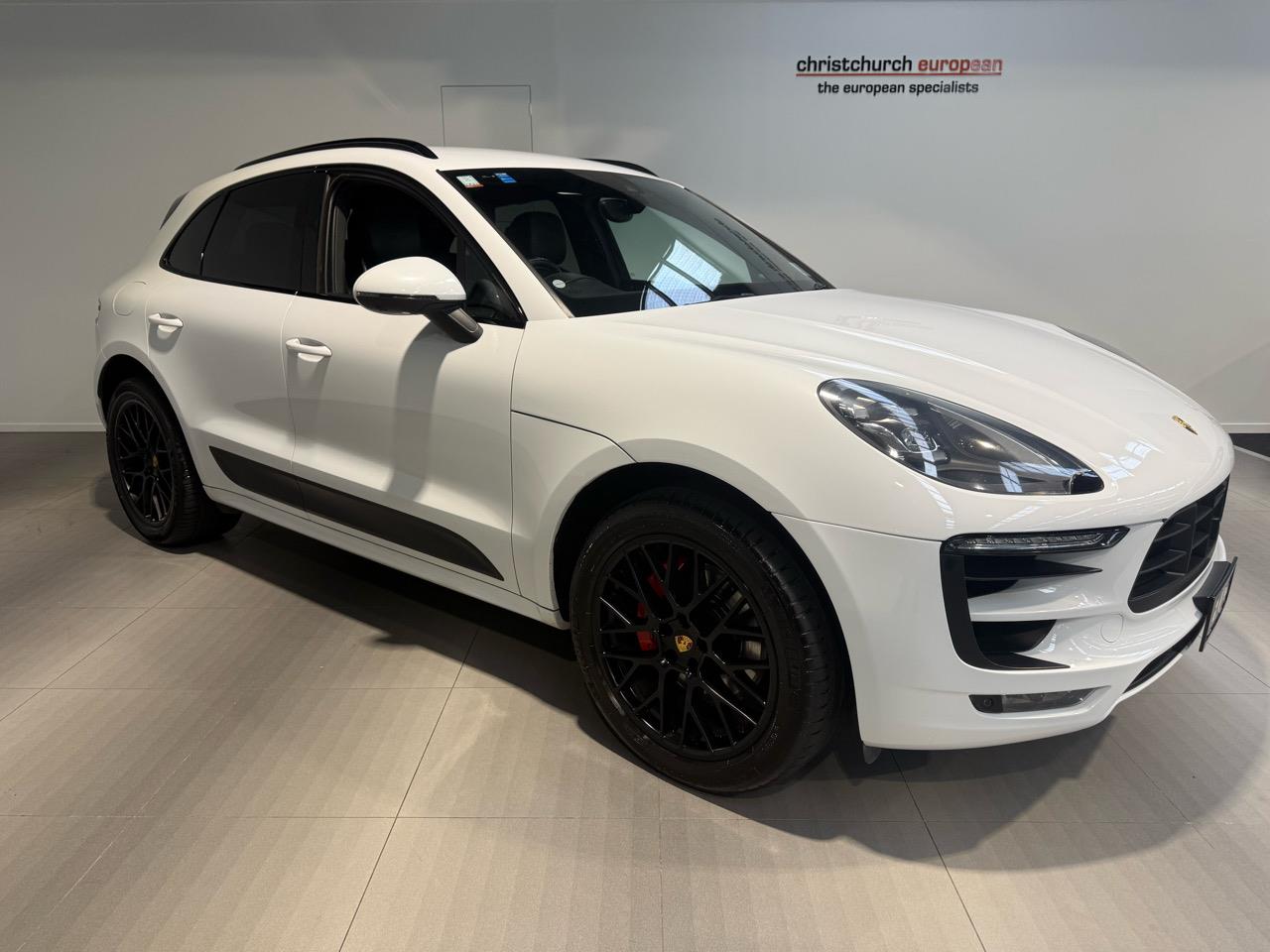 2016 Porsche Macan
