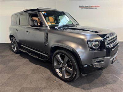 2024 Land Rover Defender - Thumbnail