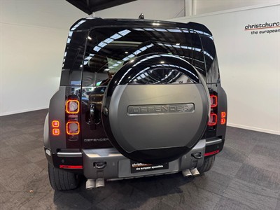 2024 Land Rover Defender - Thumbnail