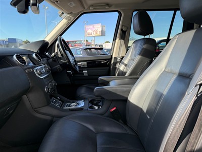 2014 Land Rover Discovery - Thumbnail