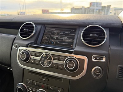 2014 Land Rover Discovery - Thumbnail