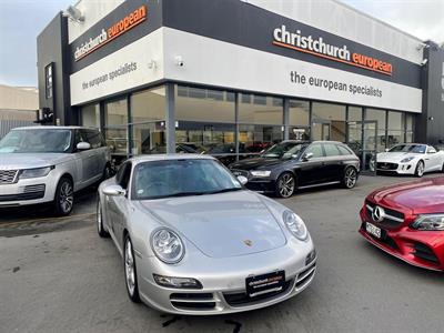 2005 Porsche 911 - Thumbnail