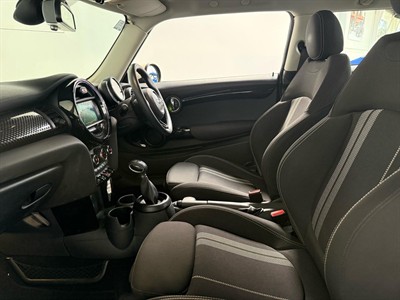 2018 Mini Cooper - Thumbnail