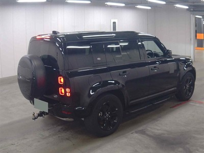 2021 Land Rover Defender - Thumbnail
