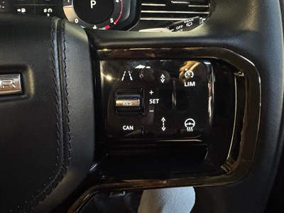 2023 Land Rover Range Rover Sport - Thumbnail